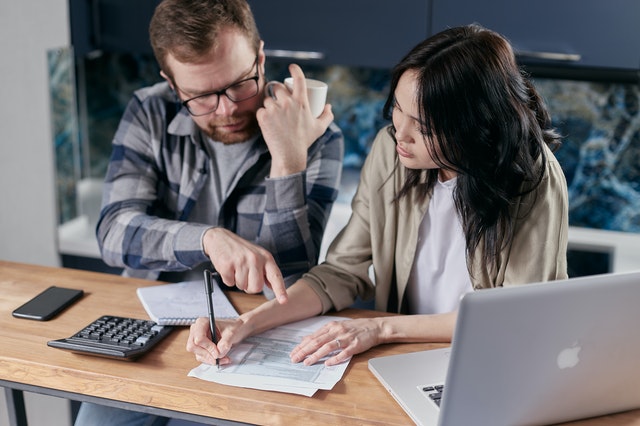 Couple with estimates