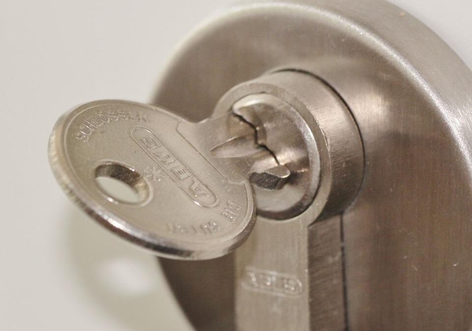 Lock Repair: When Is It Worth Doing Yourself And When To Call A Locksmith