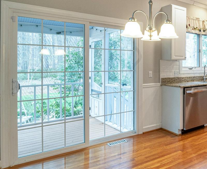 Sliding door